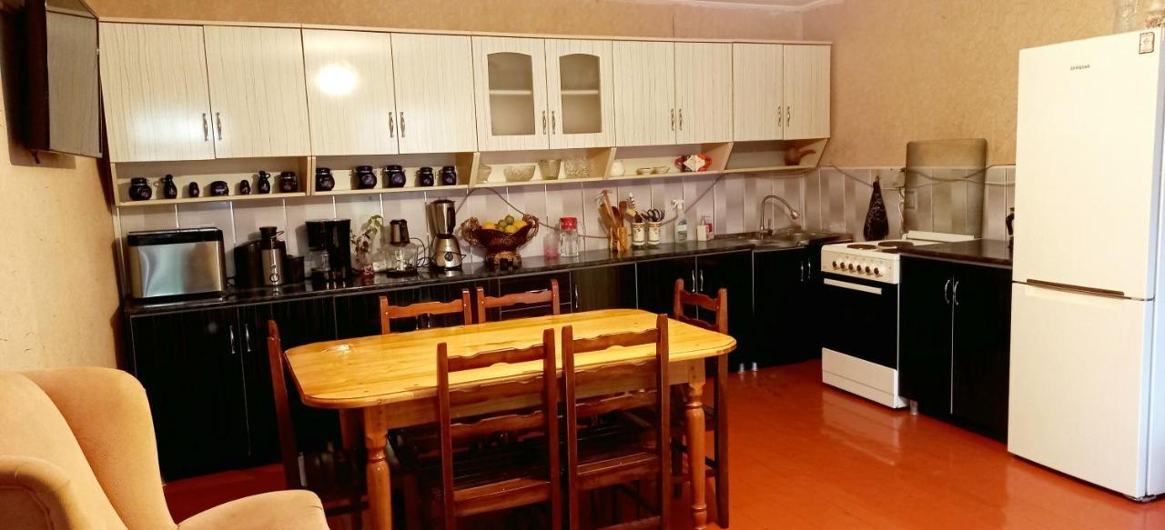 Bees Guesthouse Μέστια Εξωτερικό φωτογραφία